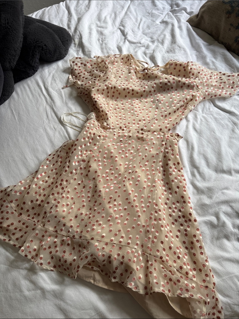 Astr the Lable Elsie Cream Polka Dot Backless Dress - Picture 4 of 7